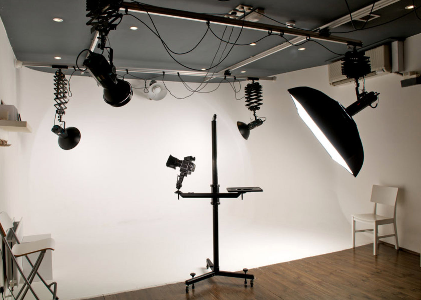 PHOTOGENIC Dalkey studio & camera room; Dublin Portrait Photographers